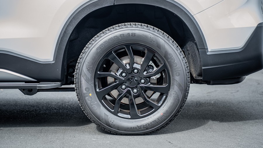 2026 Mahindra Scorpio 7