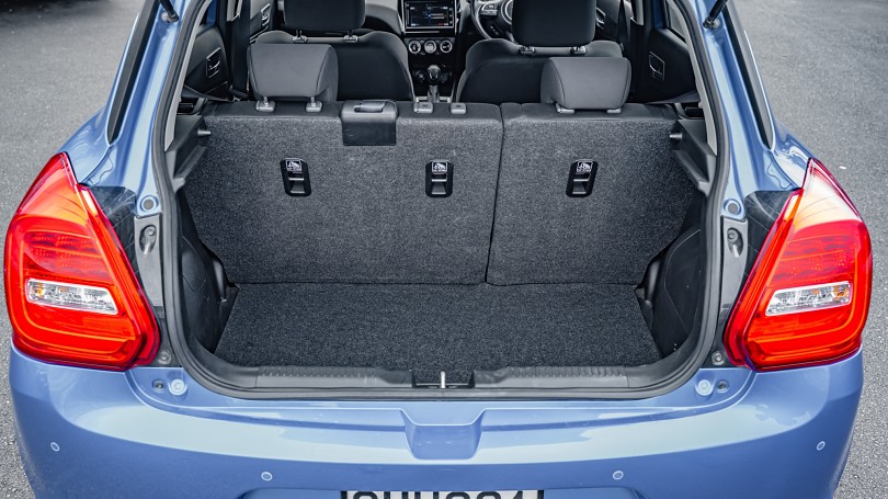 2023 Suzuki Swift 17