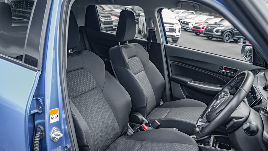 2023 Suzuki Swift 8