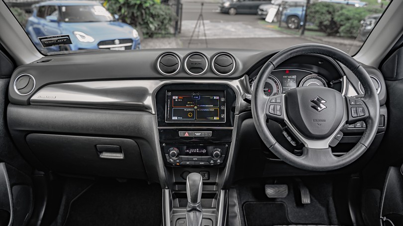 2023 Suzuki Vitara 10