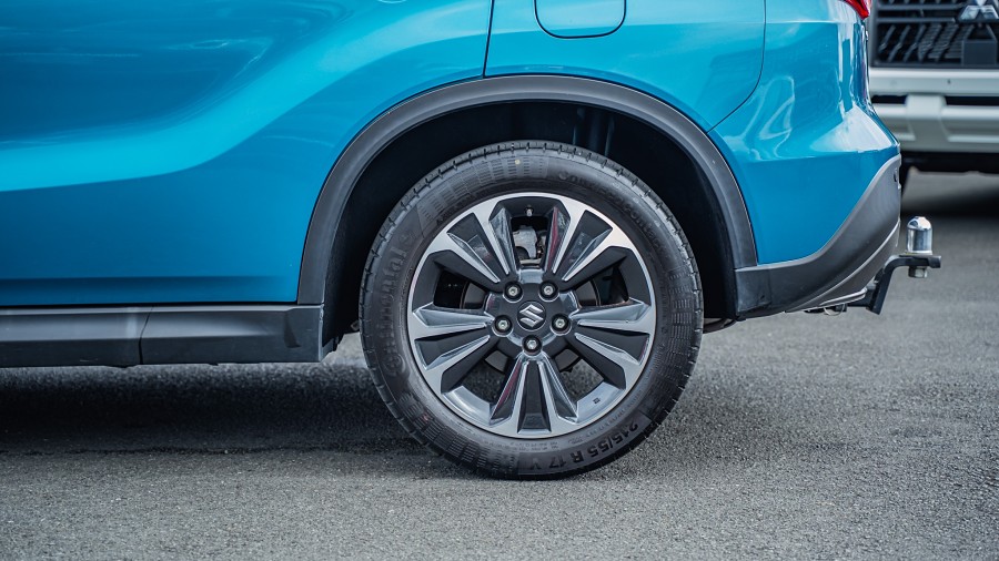 2023 Suzuki Vitara 7