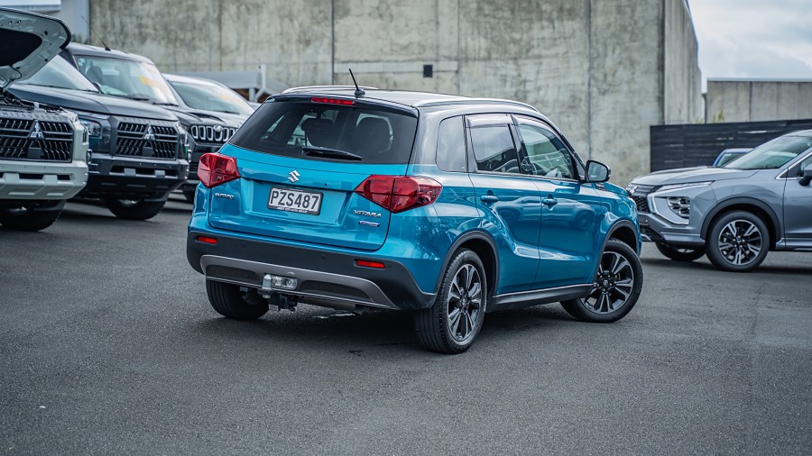 2023 Suzuki Vitara 2