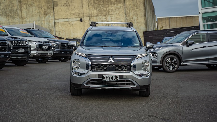 2025 Mitsubishi Outlander 3