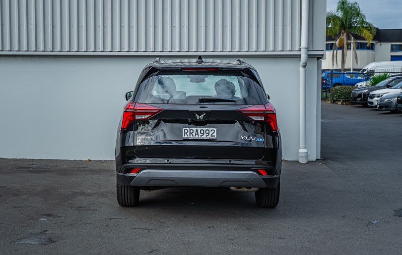2026 Mahindra XUV700 4