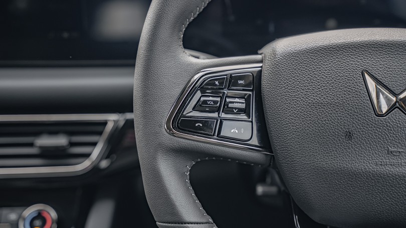 2026 Mahindra XUV700 12