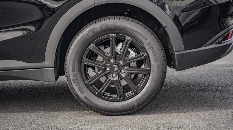 2026 Mahindra XUV700 7