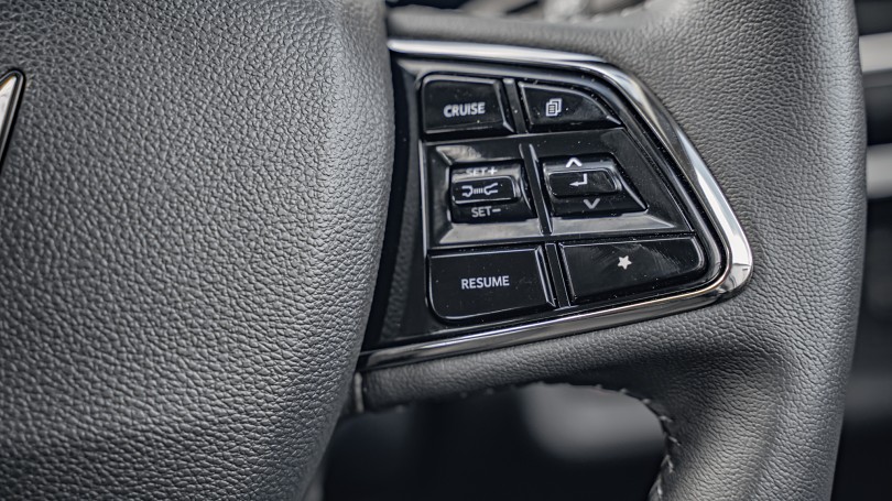 2026 Mahindra XUV700 14