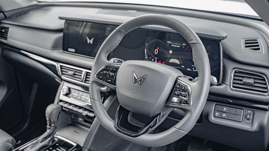 2026 Mahindra XUV700 9