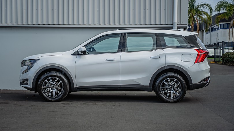 2026 Mahindra XUV700 5