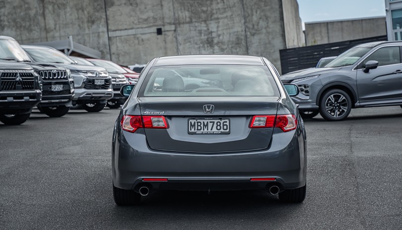 2010 Honda Accord 4