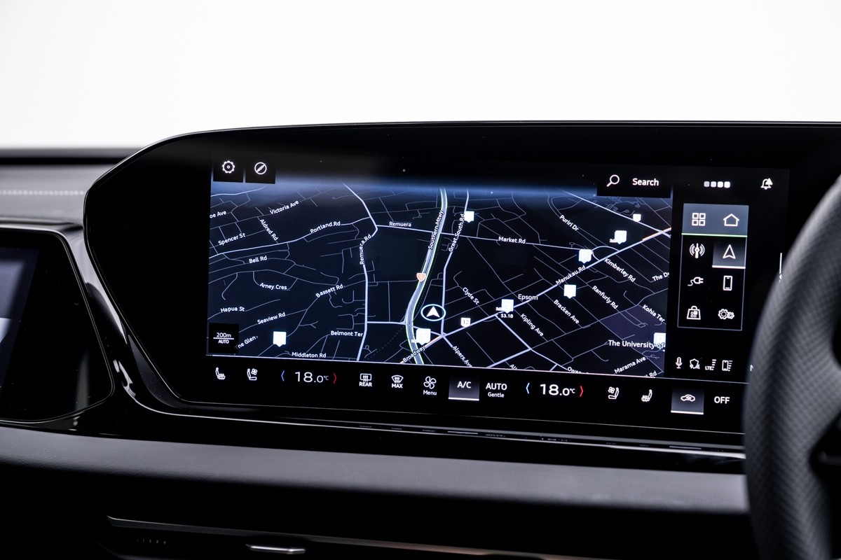 Audi A5 e-Hybrid Avant S line