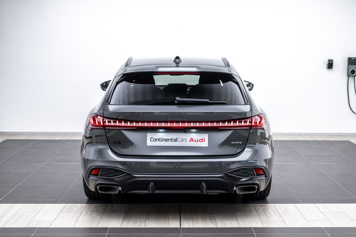 Audi A5 e-Hybrid Avant S line