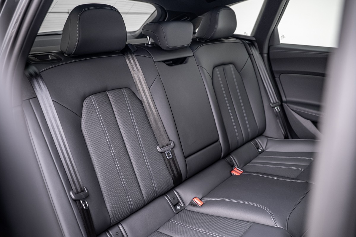 Audi A5 e-Hybrid Avant S line