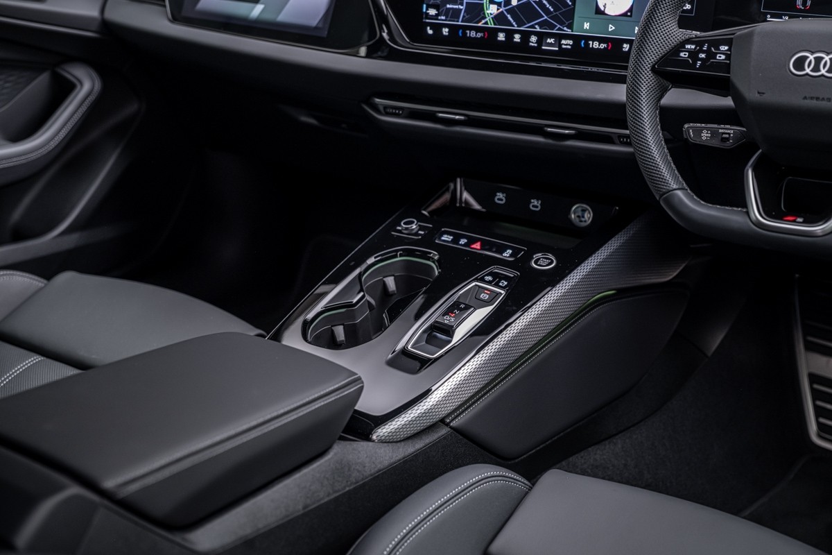 Audi A5 e-Hybrid Avant S line