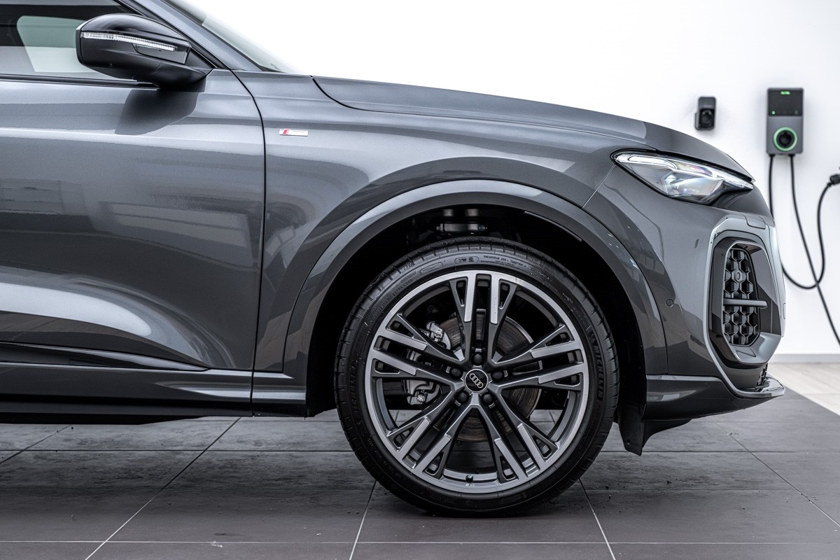 Audi Q5 SUV TFSI QUATTRO S TRONIC 150 KW