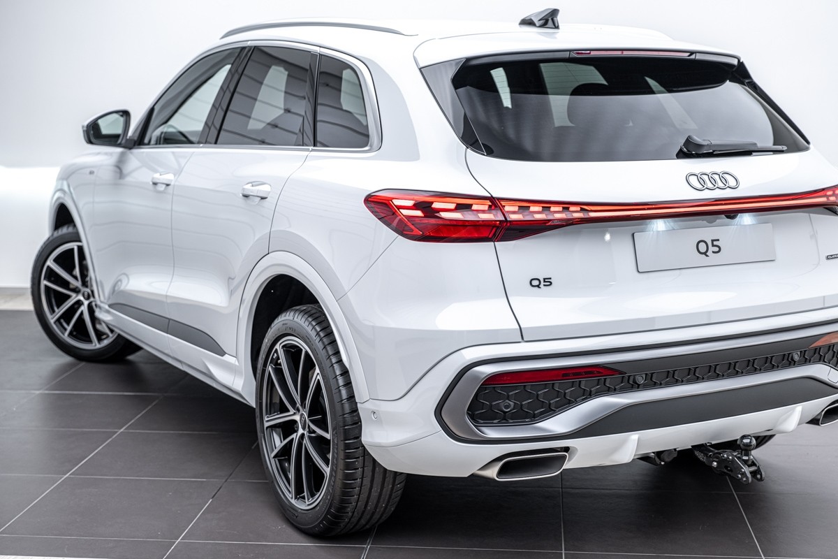 Audi Q5 SUV TFSI QUATTRO S TRONIC 150 KW