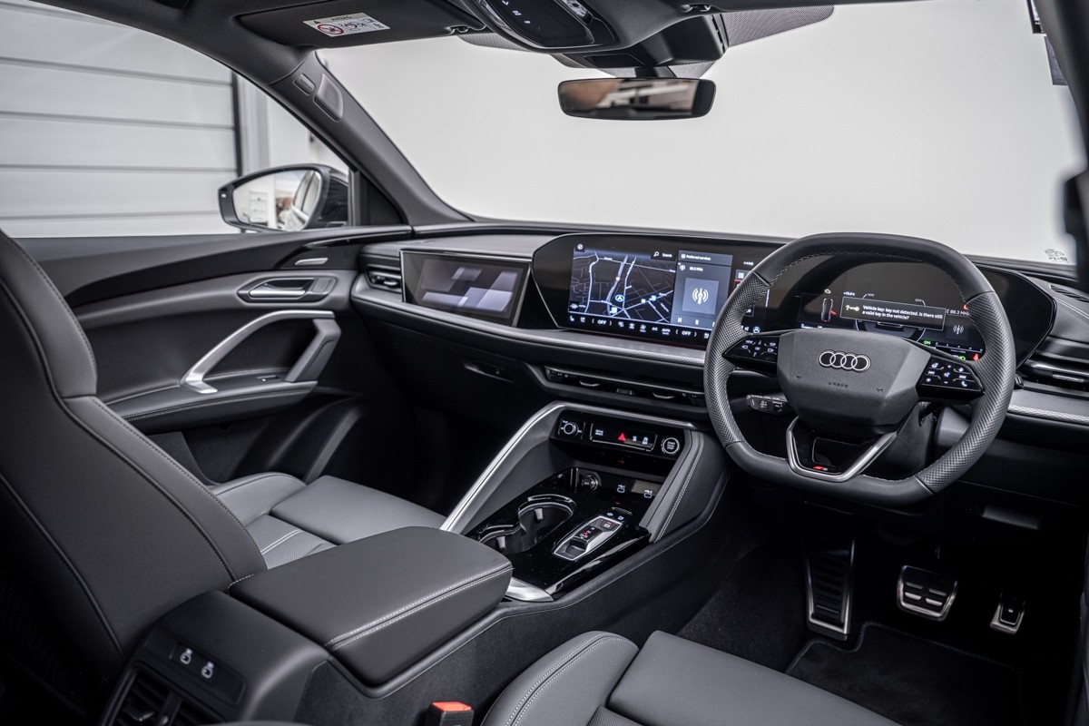 Audi Q5 SUV TFSI QUATTRO S TRONIC 150 KW