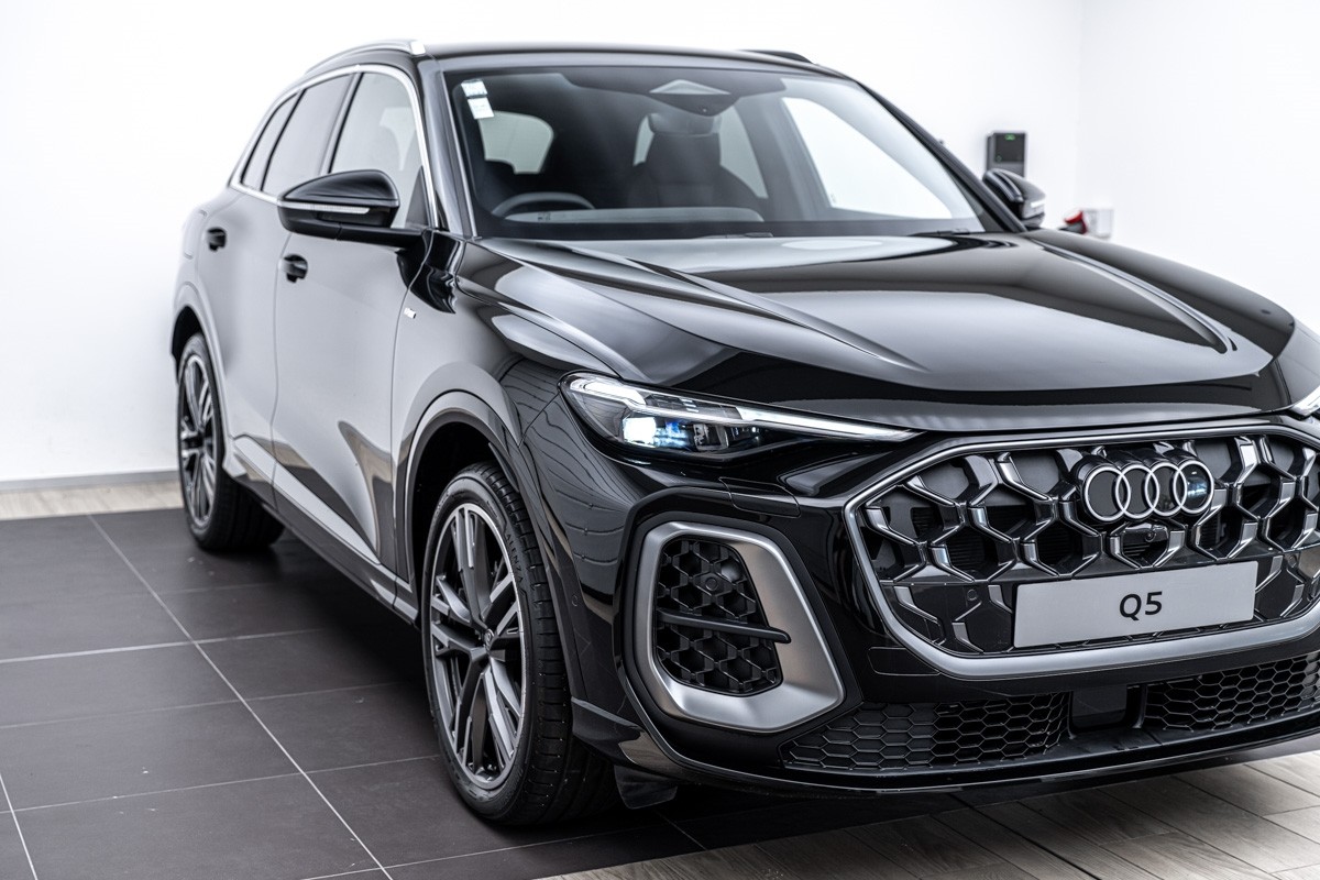 Audi Q5 SUV TFSI QUATTRO S TRONIC 150 KW
