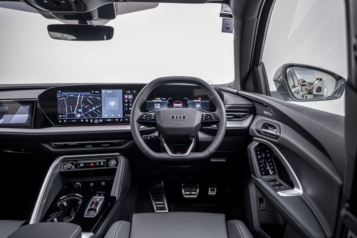 Audi Q5 SUV TFSI QUATTRO S TRONIC 150 KW