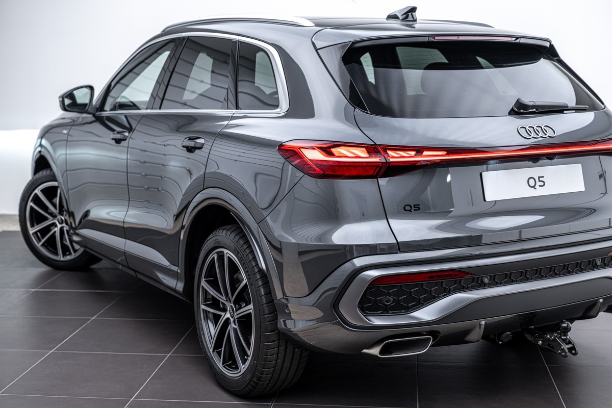 Audi Q5 SUV TFSI QUATTRO S TRONIC 150 KW