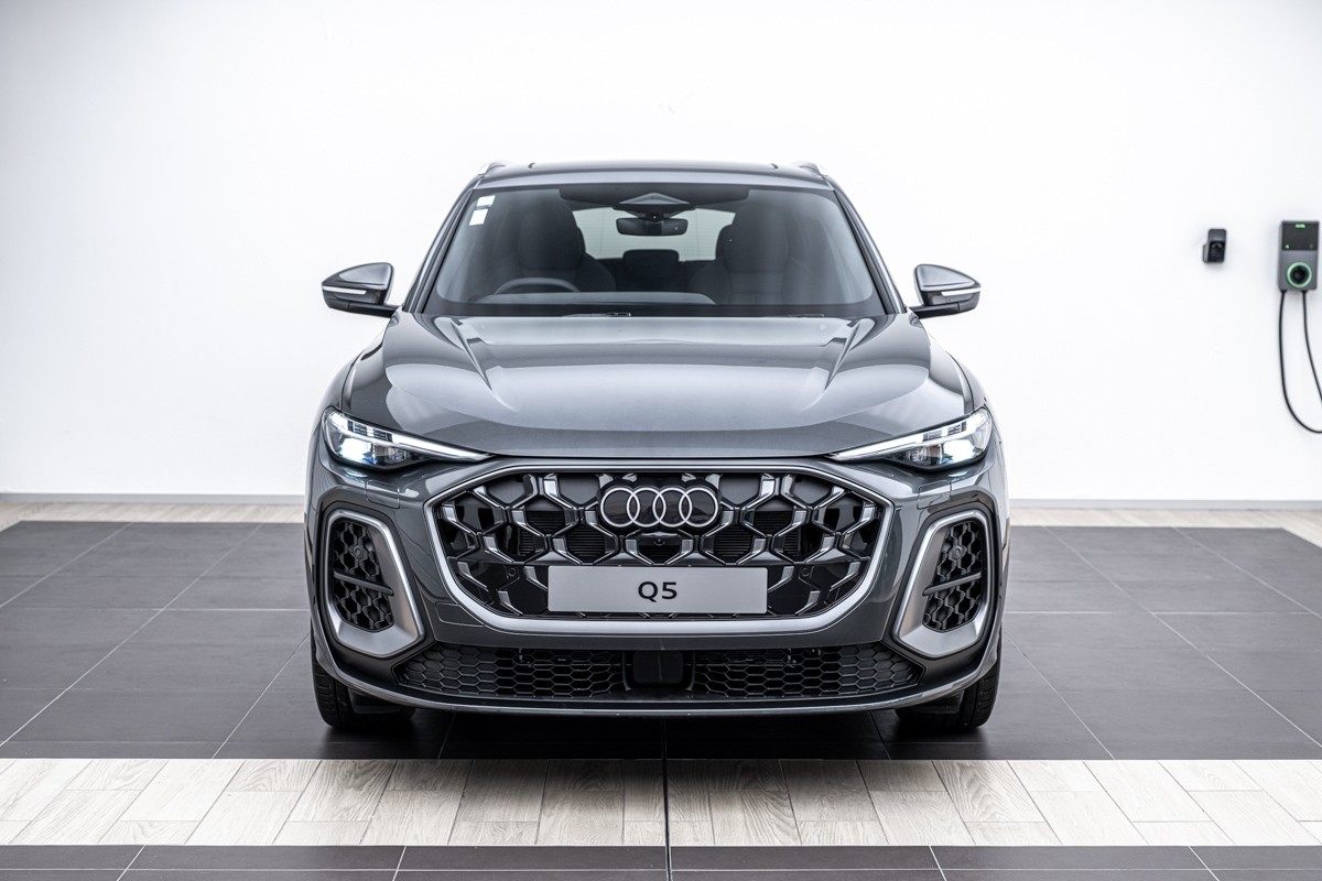 Audi Q5 SUV TFSI QUATTRO S TRONIC 150 KW
