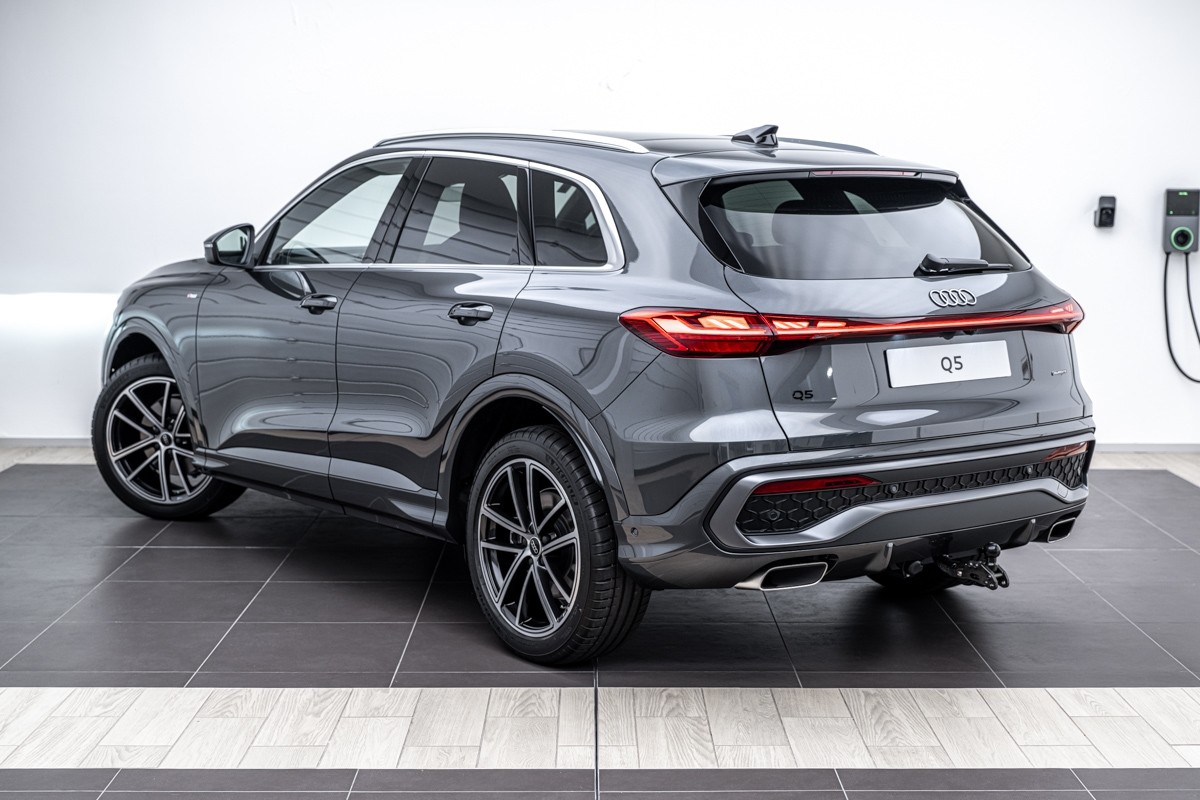 Audi Q5 SUV TFSI QUATTRO S TRONIC 150 KW