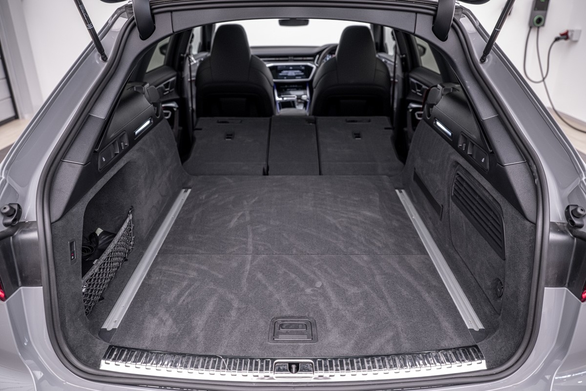 Audi RS6 AVANT PERFORMANCE TFSI