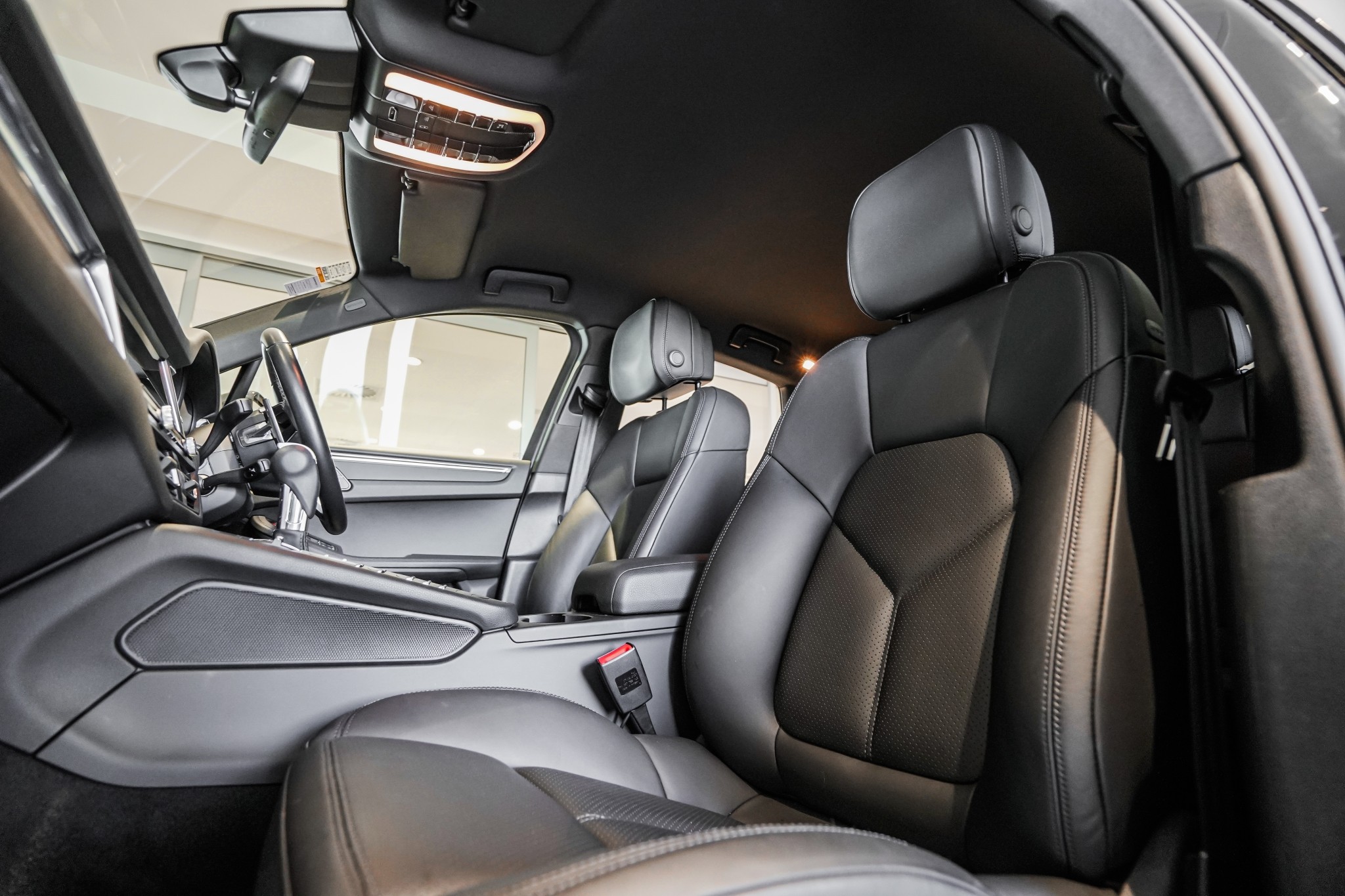 Porsche Macan 2.0 PT | 4WD | 185 kW