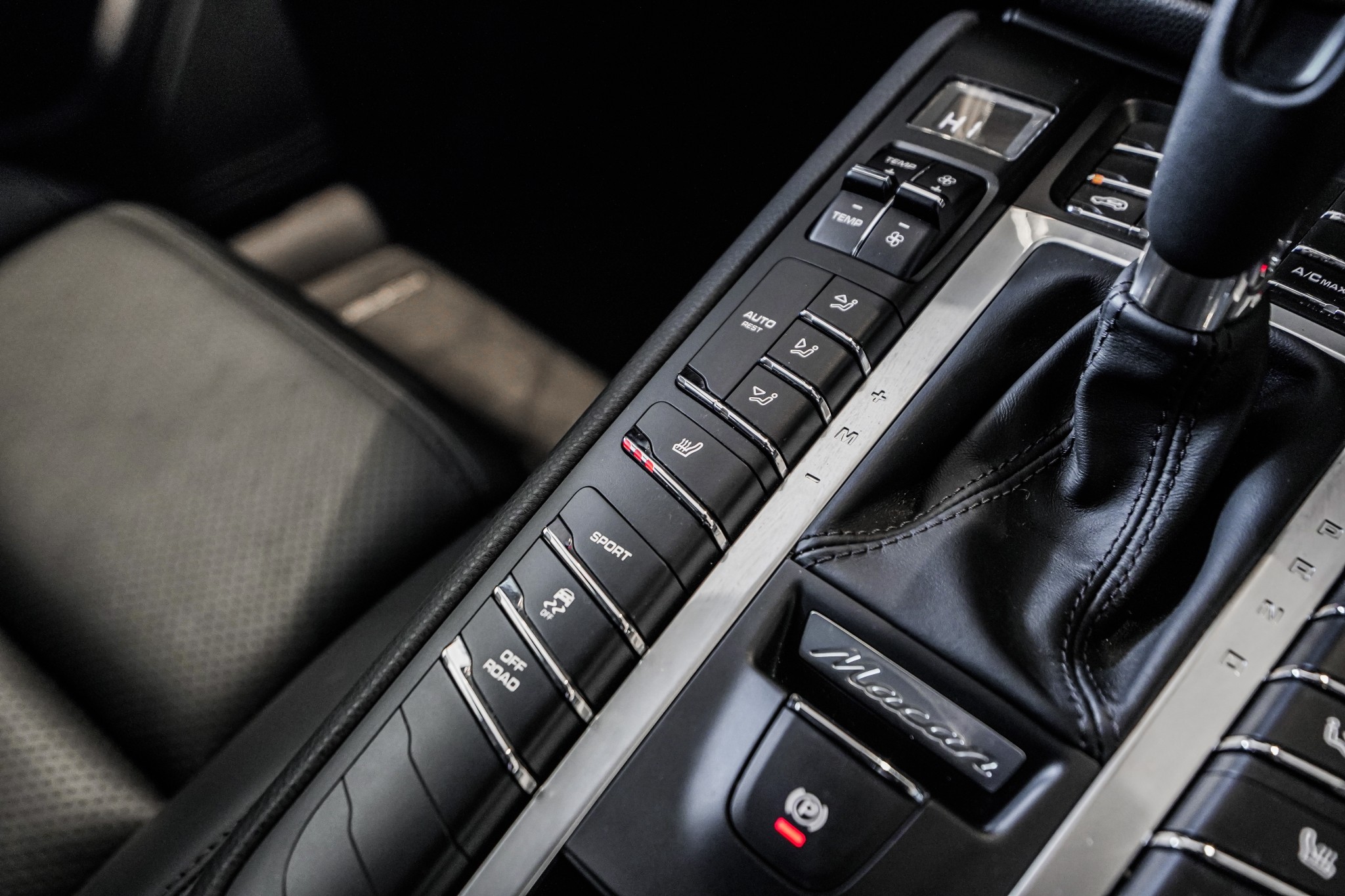 Porsche Macan 2.0 PT | 4WD | 185 kW