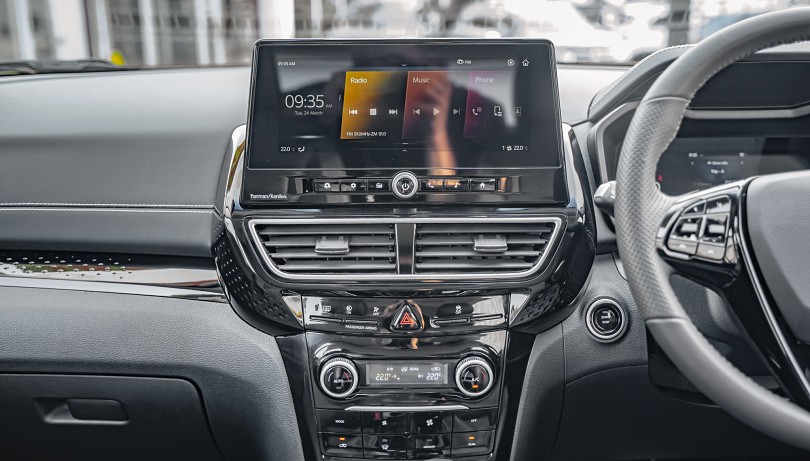 2026 Mahindra XUV3XO 15