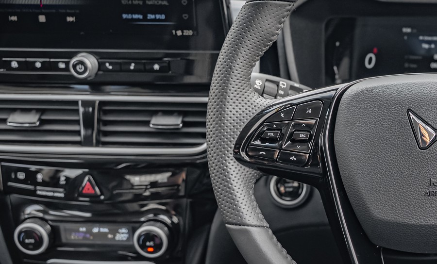 2026 Mahindra XUV3XO 13