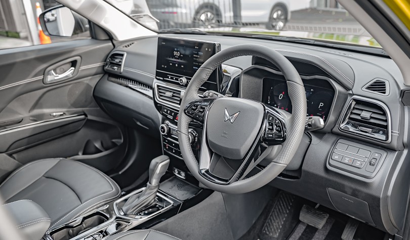 2026 Mahindra XUV3XO 9