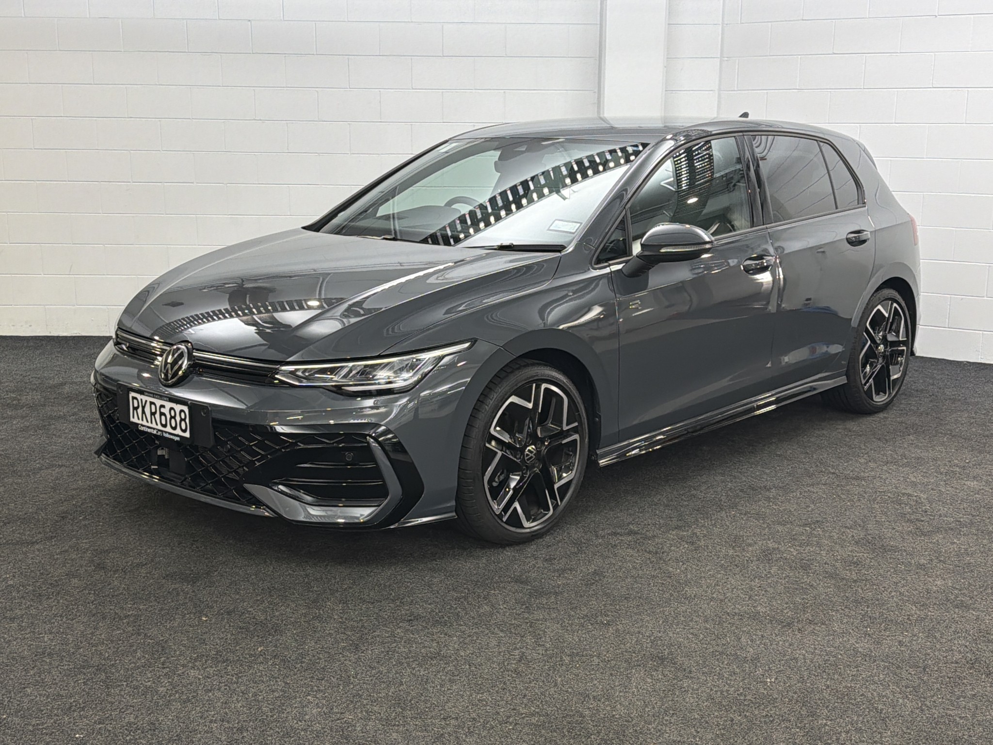 Volkswagen Golf 8.5 R-LINE