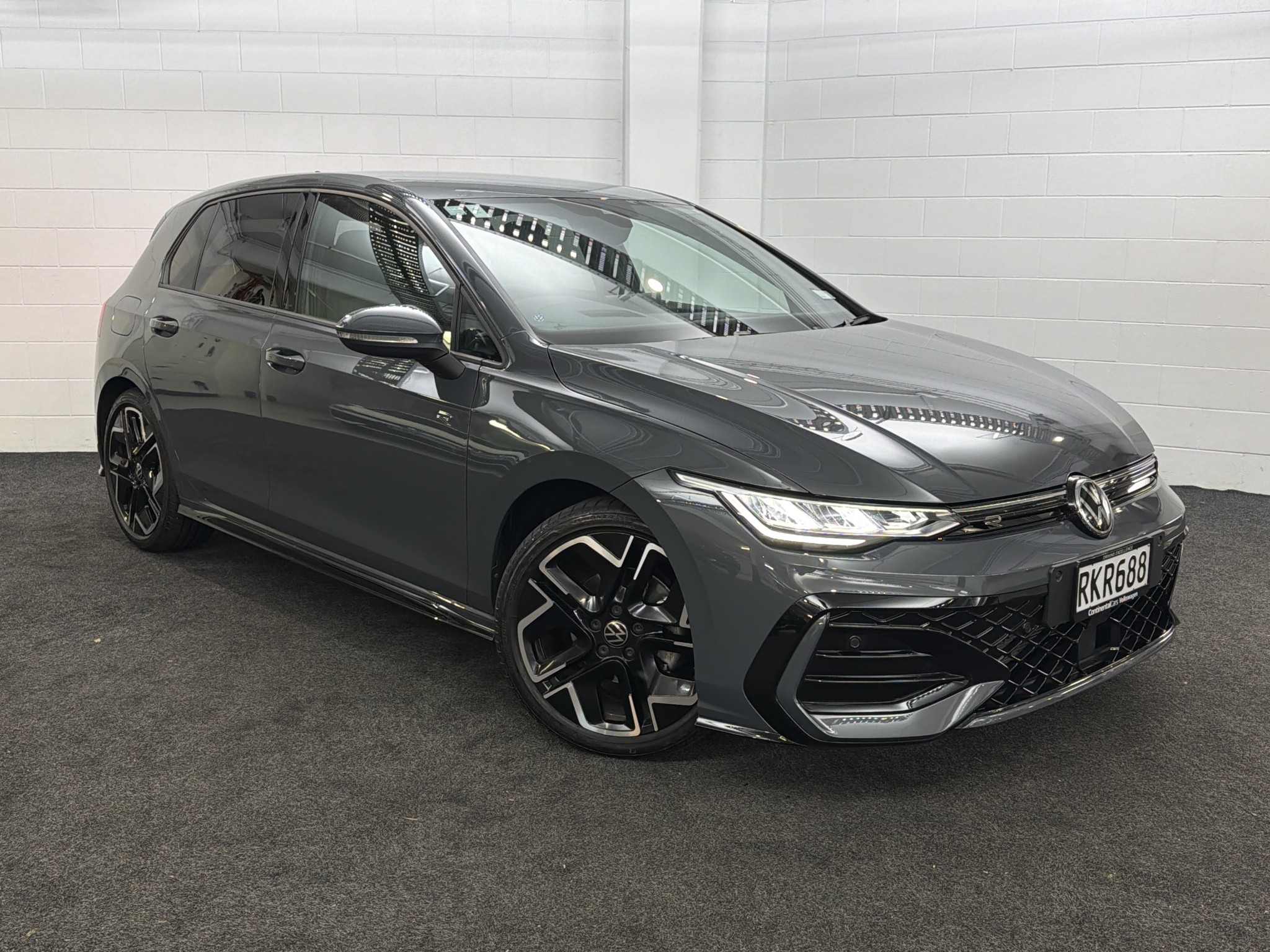 Volkswagen Golf 8.5 R-LINE