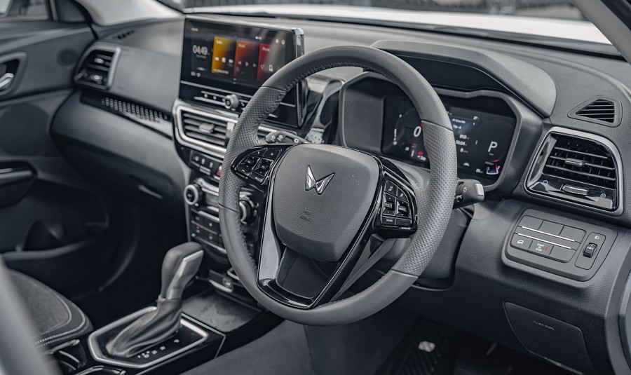 2026 Mahindra XUV3XO 9
