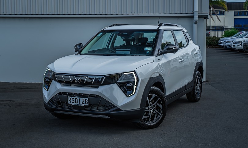 2026 Mahindra XUV3XO 1