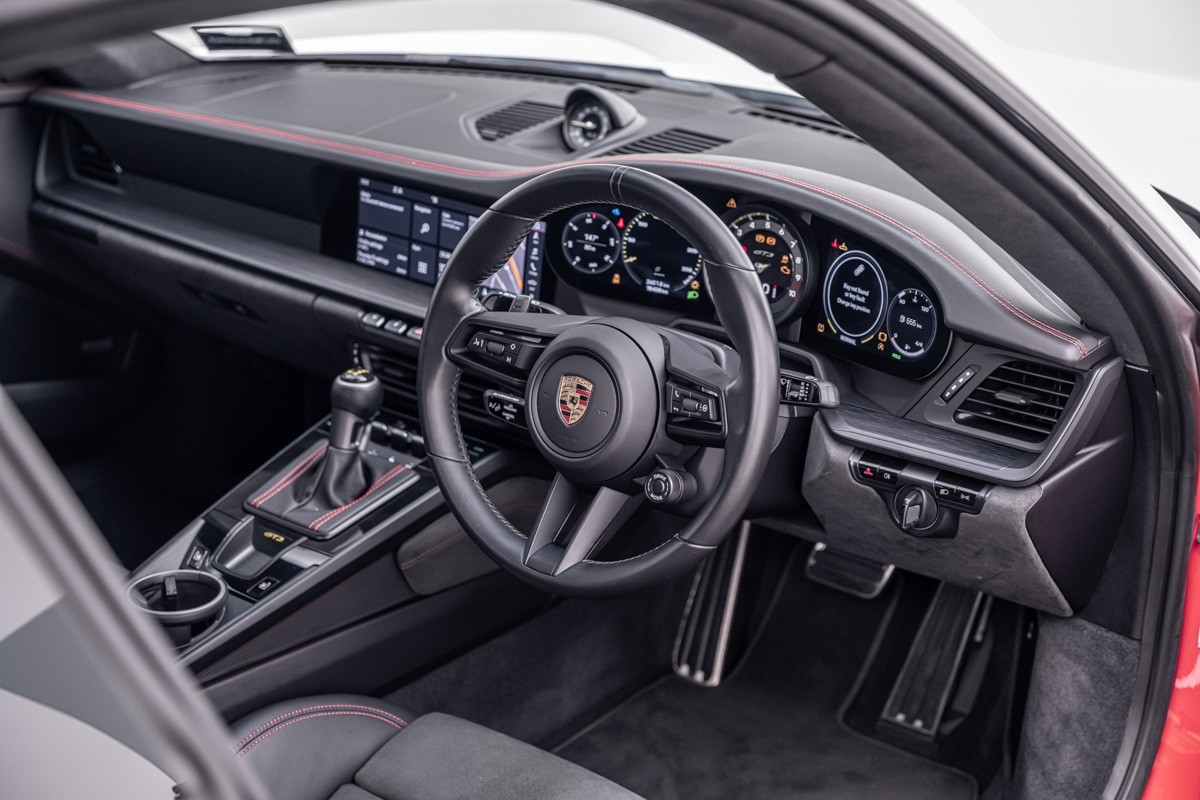 Porsche 911 GT3 (992)