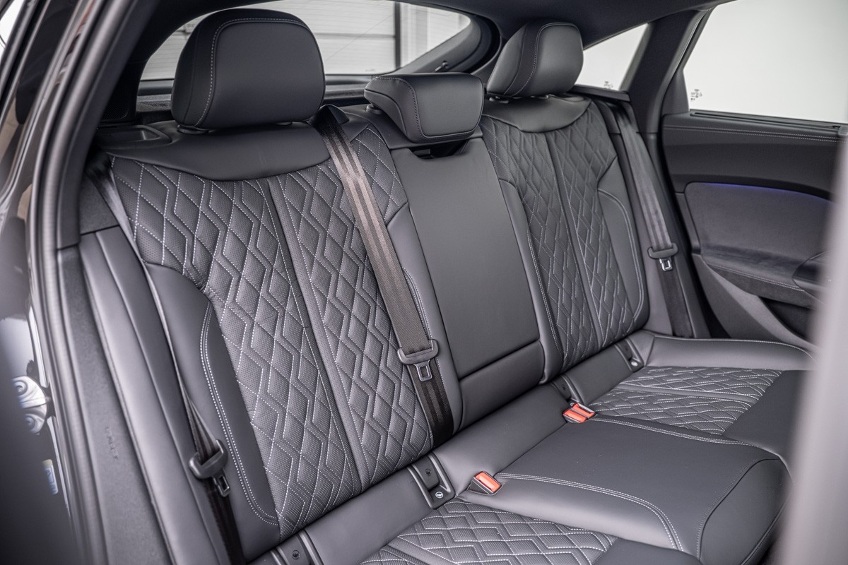 Audi S5 Sedan TFSI 270 KW