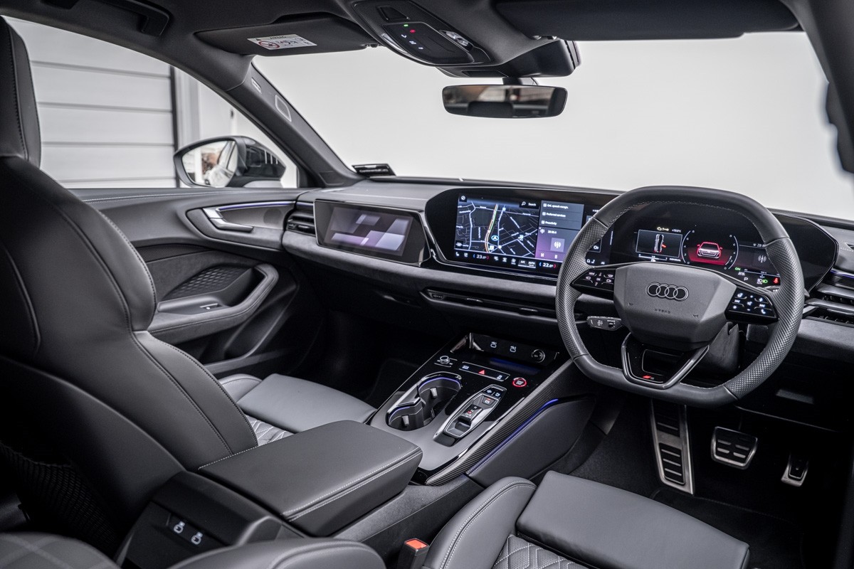 Audi S5 Sedan TFSI 270 KW