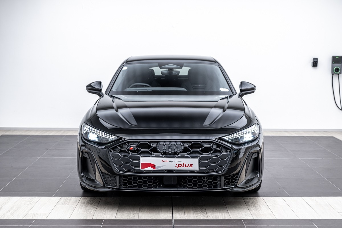 Audi S5 Sedan TFSI 270 KW