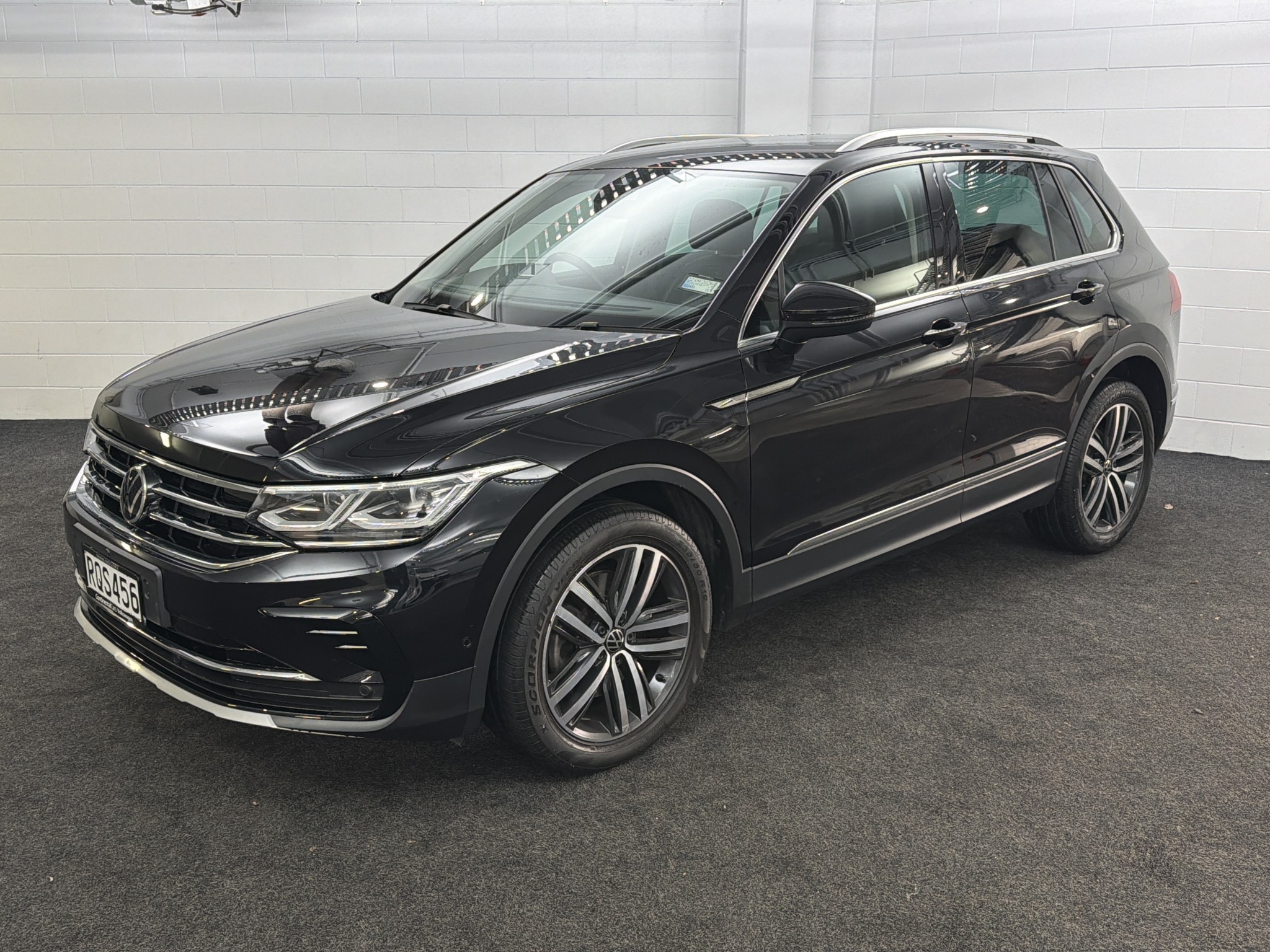 Volkswagen Tiguan TSI STYLE 4WD