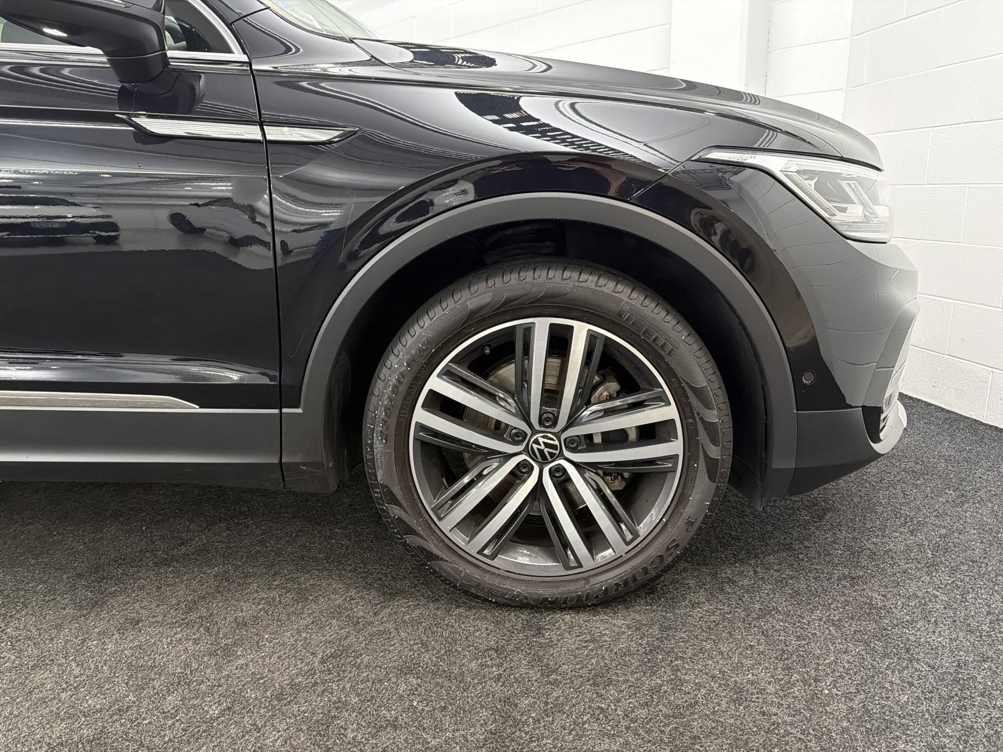 Volkswagen Tiguan TSI STYLE 4WD