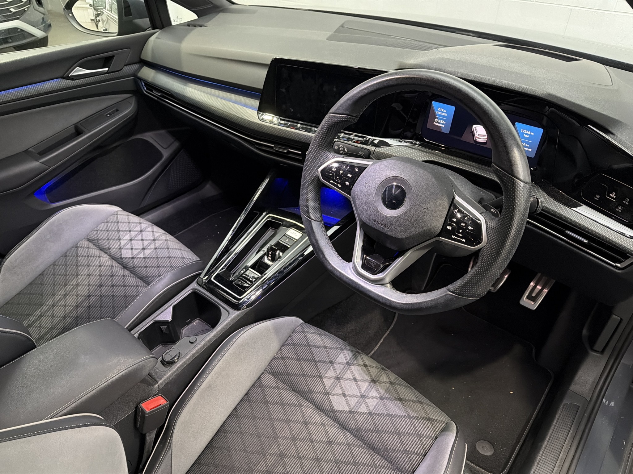 Volkswagen Golf TSI R-LINE 1.4PT