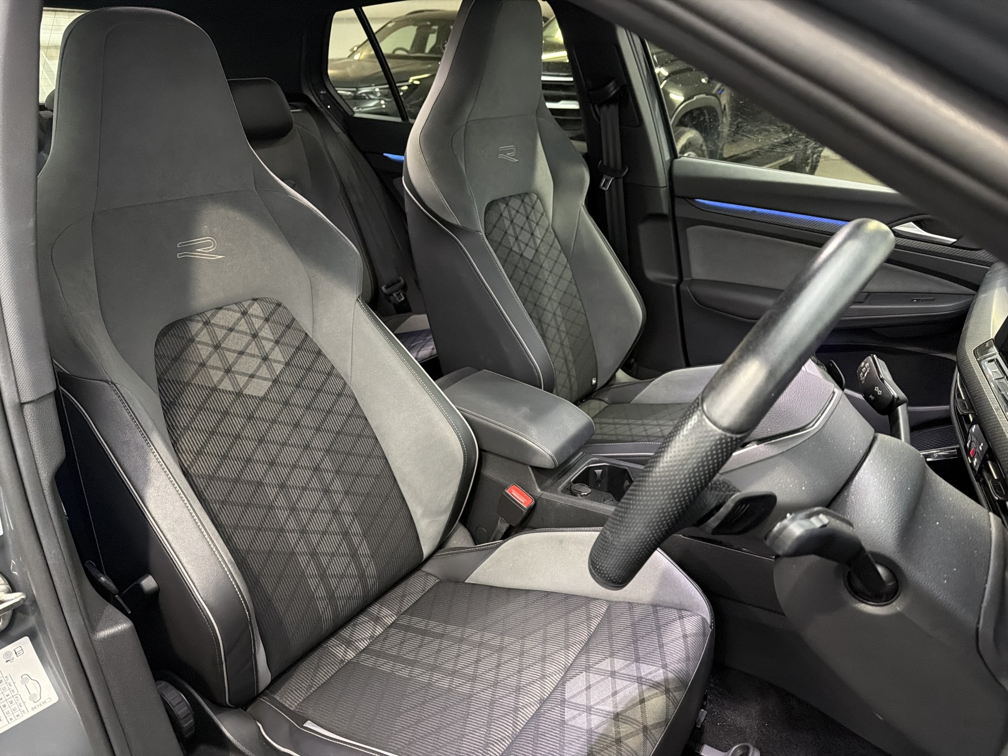 Volkswagen Golf TSI R-LINE 1.4PT