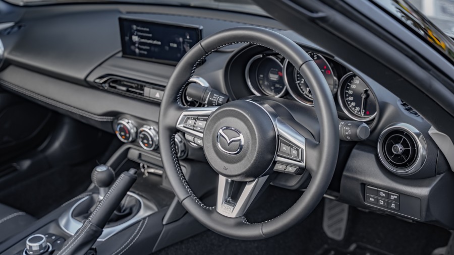 2025 Mazda MX-5 9