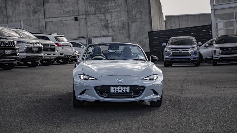 2025 Mazda MX-5 3