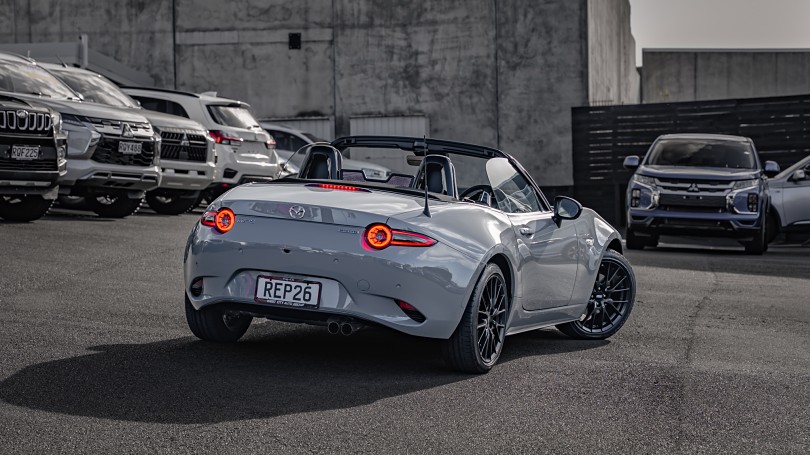 2025 Mazda MX-5 2