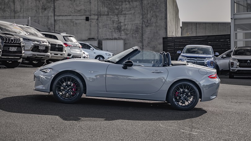 2025 Mazda MX-5 5