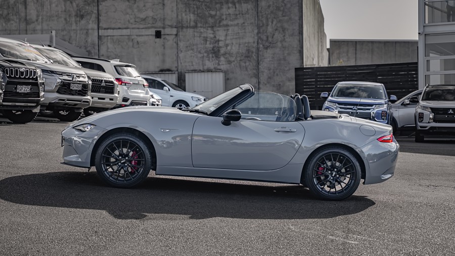 2025 Mazda MX-5 5