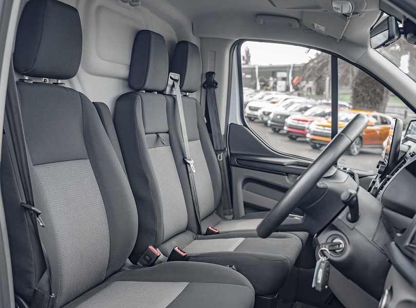 2023 Ford Transit 8